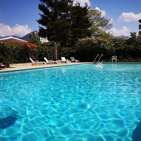Apartmán Mont Royal Balcon Et Piscine Annecy Exteriér fotografie