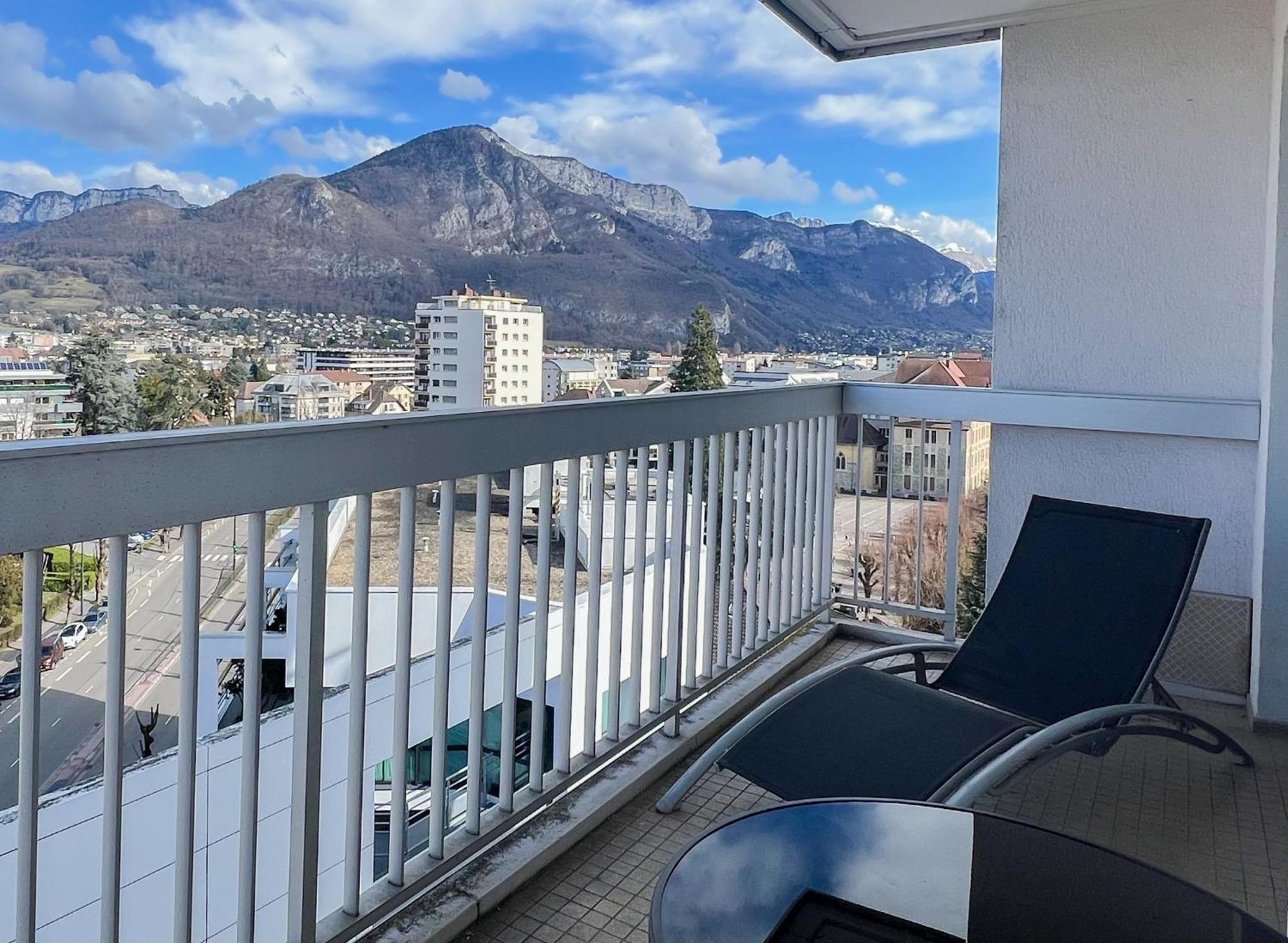 Apartmán Mont Royal Balcon Et Piscine Annecy Exteriér fotografie